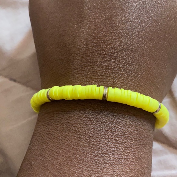 yellow and gold bracelet - Picture 1 of 2